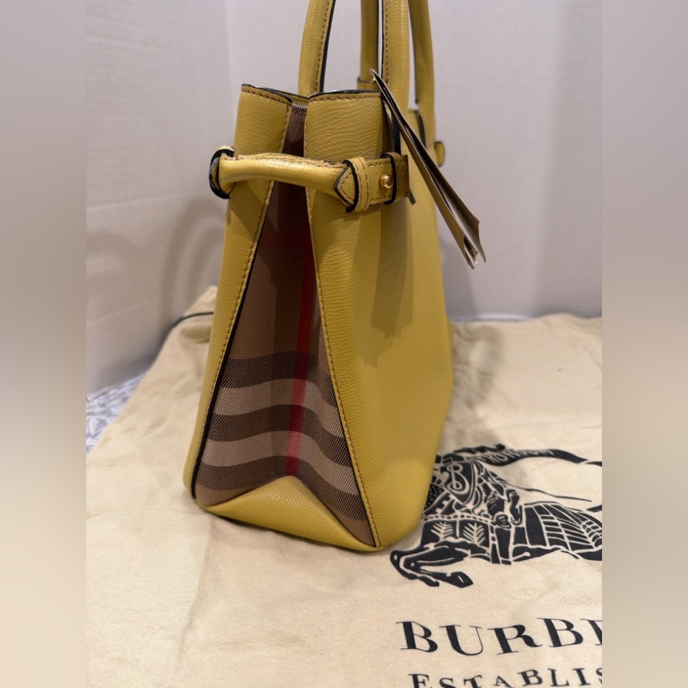 Burberry Banner House Check Derby Medium Satchel NWT - Picture 5 of 14